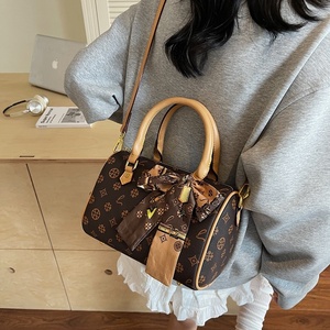 Bolso de Hombro Retro de Diseño, Unisex, Modelo 2026, Patrón Vintage, Cierre de Cremallera, Cuero Genuino, Suave, Impermeable, Elegante y Versátil - Product Image 6