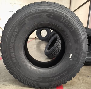 Pneu radial tout-terrain pour camion For MINING KING SHOULDER DEEPER TREAD NEW RADIAL TUBE ALL SEASON TYRE 445/65R22.5, excellente performance hors route - Product Image 4