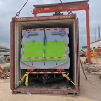 Camion balayeuse routière légère HOWO, machine de balayage sec et humide, conduite à droite en option pour les travaux d'assainissement
