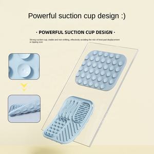 Tapis de nourriture pour chien à alimentation lente 4 en 1 personnalisé, très vendu, en silicone imperméable, avec bord à ventouse, bol de voyage portable - Product Image 4