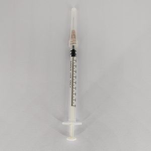 <span class=keywords><strong>Seringue</strong></span> jetable <span class=keywords><strong>en</strong></span> PE à 3 parties de 20 cc certifiée CE avec embout Luer-Lock et aiguille latérale dans un sac PE, utilisable <span class=keywords><strong>en</strong></span> vétérinaire - Product Image 3