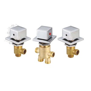 ก๊อกน้ำอ่างอาบน้ำราคาโรงงาน สีทอง ทนทาน ผลิตจากทองเหลืองแท้ ดีไซน์ทันสมัย ก๊อกผสมอ่างอาบน้ำ ก๊อกน้ำอ่างอาบน้ำ - Product Image 5