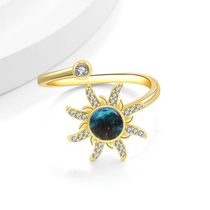 Anillos Minimalistas Giratorios con Diseño de Sol, Ajustables, con Circonitas Engastadas, Bañados en Oro sobre Cobre, Joyería Antideslustre para Mujer - Product Image 3
