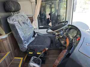 Autobús de Lujo Yu Tong Shandong, 51-53 Asientos, 12 Metros de Largo, Motor Trasero, Diésel, Transmisión Manual, Segunda Mano, Buen Estado - Product Image 5