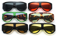 Nouvelle Arrivée Lunettes de Soleil Y2K de Créateur de Marque de Luxe Logo Personnalisé Tendance Surdimensionnées Lentilles UV400 Monture PC Dorée 2025