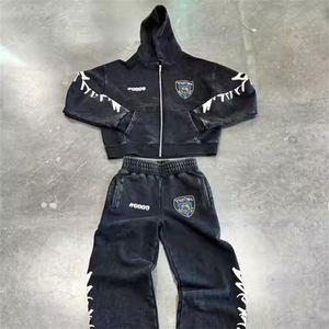 Ensemble sweat à capuche zippé et pantalon de survêtement court pour hommes personnalisés Survêtement empilé vintage AICD avec motif imprimé distinctif - Product Image 1