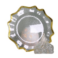Assiette de Présentation Écologique Transparente de 13 Pouces à Bord Doré et Motif Floral en Dentelle pour Mariage, Fêtes et Banquets – Vaisselle en Plastique Économique