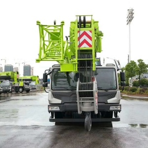 Grue sur camion Zoomlion ZTC250V451.1 de 25 tonnes d'occasion, économe en carburant, avec moteur, prix direct usine, bien entretenue - Product Image 4