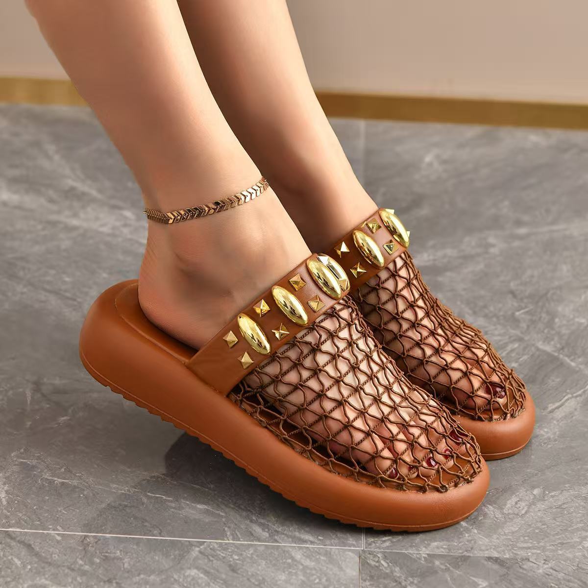 Brown 52
