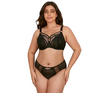 Zoyiame - Conjunto de sujetador y bragas de encaje floral gótico de talla grande para mujer, con copas profundas y efecto antideslizante - Product Image 1