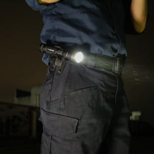 Перезаряжаемая тактическая вспышка 3000 lumen P81 - Product Image 4