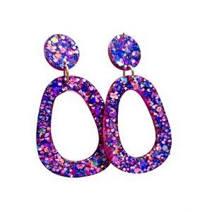 Boucles d'oreilles créoles tendance et élégantes noires, style bohème, bijoux fantaisie fantaisie avec perles pendantes, ANEES HANDICRAFTS, unisexe - Product Image 3