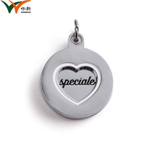 Colgante de Corazón Redondo Plateado con Baño de Rodio, Diseño Sencillo, Llavero de Amor para Mujer - Product Image 6