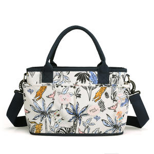 Tas Selempang Ibu & Bayi Kapasitas Besar Ringan & Kokoh, Desain Poliester Tahan Air, Multifungsi & Portabel - Product Image 4