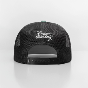 <span class=keywords><strong>Gorra</strong></span> de camionero de malla deportiva <span class=keywords><strong>con</strong></span> logotipo bordado clásico personalizado de alta calidad OEM al por mayor, <span class=keywords><strong>gorra</strong></span> de algodón de 7 paneles <span class=keywords><strong>con</strong></span> visera plana - Product Image 6