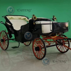 Porta <span class=keywords><strong>Numero</strong></span> da Tavolo a Forma di Carrozza Reale, in Legno, per Esterni, a Tema Natalizio, con Ruota di Carrozza e Design Ispirato a Carrozza Elettrica per Trasporto Passeggeri - Product Image 5