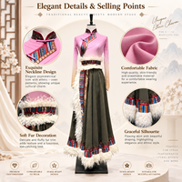 Costume de danse ethnique moderne professionnel pour femmes, robe de style mongol tibétain avec bordure en fausse fourrure et pompons