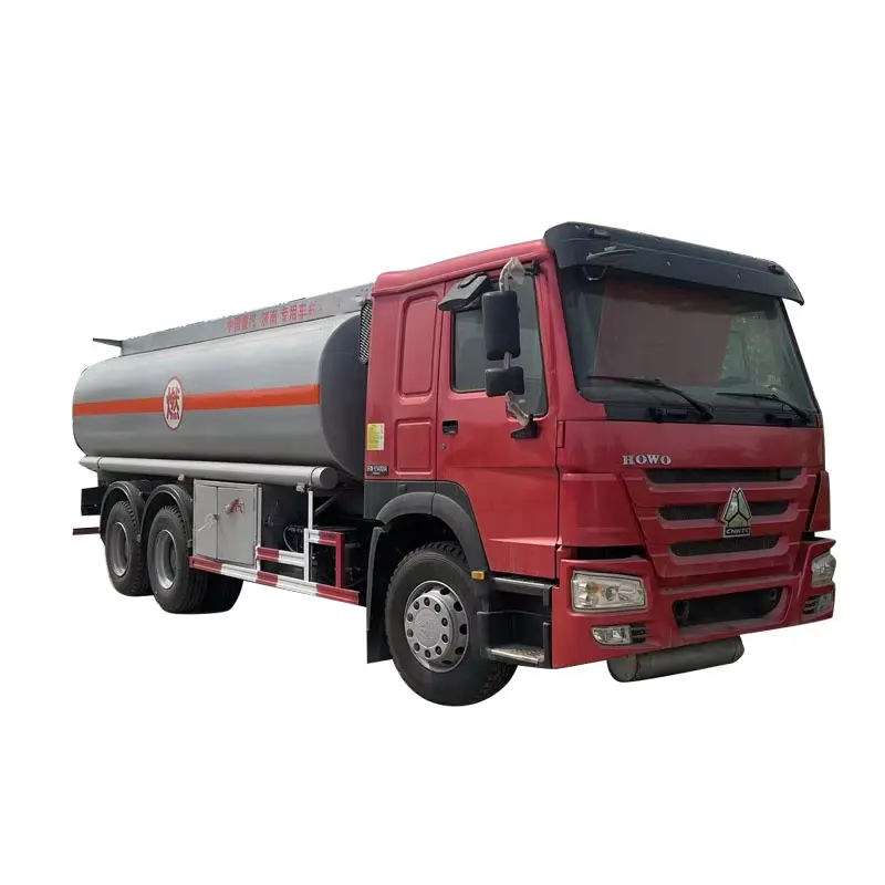 Usato Sinotruck HOWO autocisterna trasportatore di alta qualità camion 6x4 gasolio olio greggio serbatoio HOWO 375hp 371hp 40 ton cisterna