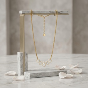 Custom Lab Grown Diamond Pear Cut Halo Necklace 14K 18K Gold Fine Jewelry OEM ODM Manufacturer Factory for Bridal <b>Wedding</b> - Product Image 1