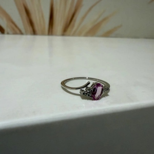 Bague en or massif 14 carats avec saphir rose naturel et diamant, pierre précieuse ovale inclinée, pierre de naissance, bijou de fiançailles, cadeau pour elle - Product Image 2