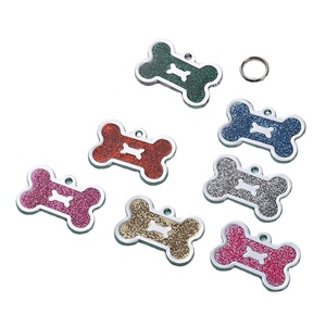 Glitzer Knochen form Zink legierung Haustier Tag verlust feste Beschriftung Hund Marke Knochen Tag mehrfarbige Haustier Halsband Zubehör - Product Image 1