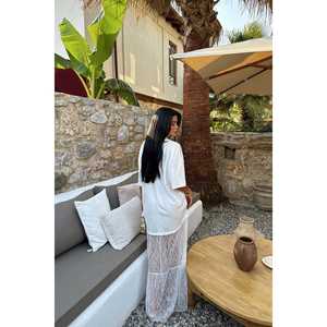 Robe longue de soirée blanche avec détails en dentelle, motif floral uni, élégante, coupe Empire, volants ajourés, idéale pour les journées, les fêtes et les célébrations printanières - Product Image 1