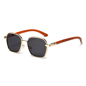 Gafas de Sol Rectangulares con Marco Completo de Metal con Aspecto de Madera, Protección UV400, Unisex para Adultos, en Caja - Product Image 2