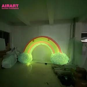สีสันที่กำหนดเอง Inflatable Rainbow Arch กับไฟ Led สำหรับงานแต่งงานตกแต่ง