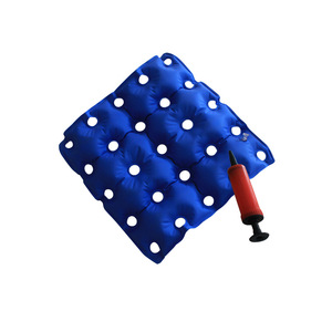 Coussin de siège gonflable carré en PVC anti-escarres avec trous pour personnes âgées, femmes enceintes, massage et bien-être - Product Image 1