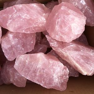<strong>Wholesale</strong> Pink Natural Rough Rose Quartz <strong>Crystal</strong> Stone Feng Shui Style <strong>Raw</strong> <strong>Crystal</strong> for Crafts - Product Image 5