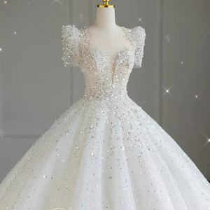 2025 robe de <span class=keywords><strong>mariée</strong></span> d'été Style européen <span class=keywords><strong>grande</strong></span> queue dentelle rétro princesse col en V profond palais moderne manches courtes - Product Image 1