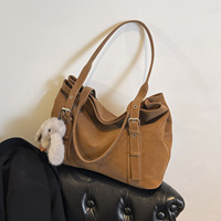 Sac fourre-tout décontracté grande capacité pour femme, nouvelle mode hiver 2025, style occidental polyvalent, sac à bandoulière et sous le bras