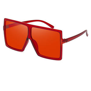 Lunettes de soleil à monture large rouge 17059, protection UV400, lunettes de soleil tendance pour femmes, verres en PC de classe 2 - Product Image 1
