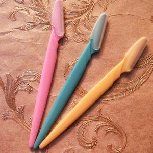 Herramientas de Belleza al por Mayor, Se Pueden Personalizar, Depiladora de Cejas de Plástico de Color Sólido Simple - Product Image 1