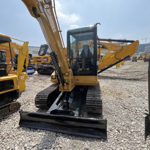 Mini Escavatore Cingolato Usato CAT 306 da 6 Tonnellate in Buone Condizioni con Motore e Pompa Idraulica Originali CAT Disponibile per Lavori di Paesaggistica Comunale - Product Image 3