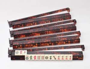 Rak dan Penekan Mahjong Cangkang Kura-kura Amerika 2 in 1 Portabel untuk 4 Pemain - Product Image 1