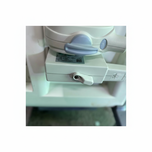 Appareil à ultrasons GE LOGIQ P5 modèle 2010 avec sonde linéaire 12L et sonde convexe C4 8 - Product Image 1