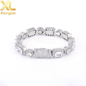 สร้อยคอโมอิสซาไนต์ทรงสี่เหลี่ยมแบบ Urban Bling สุดหรูหุ้มทอง 18 กะรัต เงินแท้ S925 สำหรับผู้ชาย สไตล์ Trap Culture - Product Image 2