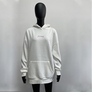 Sudadera con Capucha Personalizada Negra con Estampado 3D de Mariposa, para Otoño e Invierno, con Logotipo en la Parte Delantera, Estilo Crop Top, Talla Grande, Ecológica, para Mujer - Product Image 5
