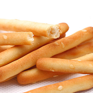 Meijis 25g bâtonnets de biscuits bâtonnets de biscuits trempés dans une sauce <span class=keywords><strong>au</strong></span> <span class=keywords><strong>chocolat</strong></span> biscuits à saveur de <span class=keywords><strong>yaourt</strong></span> à la fraise - Product Image 5