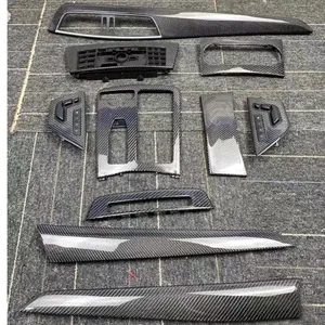 Recubrimiento Interior de Fibra de Carbono Real para Mercedes W204 W507, Modificación del Panel de Control Central y de la Borde de la Puerta - Product Image 2