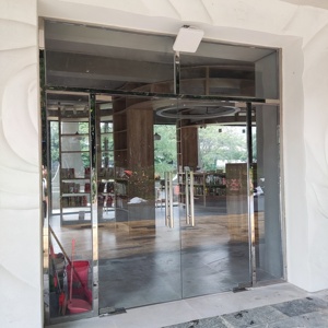 소매 도난 방지 카운트 소 UHF 860-960 MHz EAS 시스템 ABS 화이트 스퀘어 1 호스트 3 안테나 3-5m 감지 범위 RFID 시스템 - Product Image 2