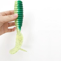 WildTrek 20cm 81g Leurre souple géant à queue côtelée bouclée, type ver en PVC, avec paillettes, pour la pêche à la traîne en eau salée, pour Zander et Seabass
