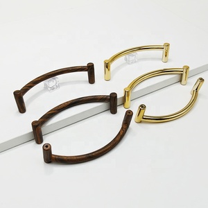 <span class=keywords><strong>Armadio</strong></span> con maniglia in plastica <span class=keywords><strong>a</strong></span> forma di arco <span class=keywords><strong>armadio</strong></span> <span class=keywords><strong>armadio</strong></span> moderno oro maniglia porta cassetto oro plastica U tira maniglie - Product Image 5