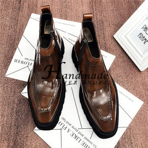 Bottes en cuir martelé faites à la main, nouveau style, pour hommes, bottes courtes en cuir peint, bottes d'affaires en cuir brillant - Product Image 4