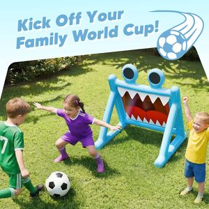 Ensemble de jeu de football aquatique gonflable sur le thème des requins avec des cibles à balles collantes - Product Image 3