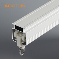 Foshan fabricant vente entière plafond monté en aluminium rideau de douche crochet rail de rideau avec accessoires