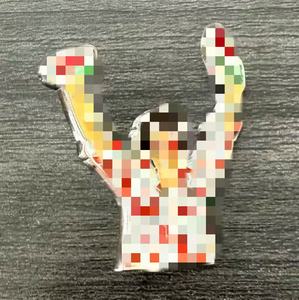 En gros, Pins musicaux en métal et émail, motif du chanteur pop Harry tenant une pastèque, Accessoires, Cadeaux souvenirs pour les fans de musique pop - Product Image 4