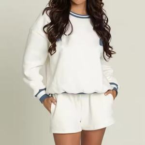 Sudadera con Capucha de Felpa Extra Grande para Mujer, Estilo Universitario, con Puños a Rayas, Hombros Caídos, Cuello Redondo Holgado y Dobladillo a Rayas - Product Image 4