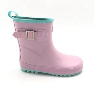 الوردي اللون المطاط الاطفال للماء ولينغتون الأحذية - Product Image 1